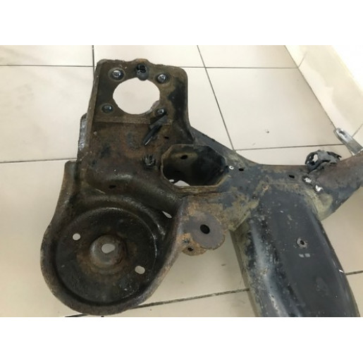 Балка задняя Peugeot 308 SW 2013-2021 1610827080
